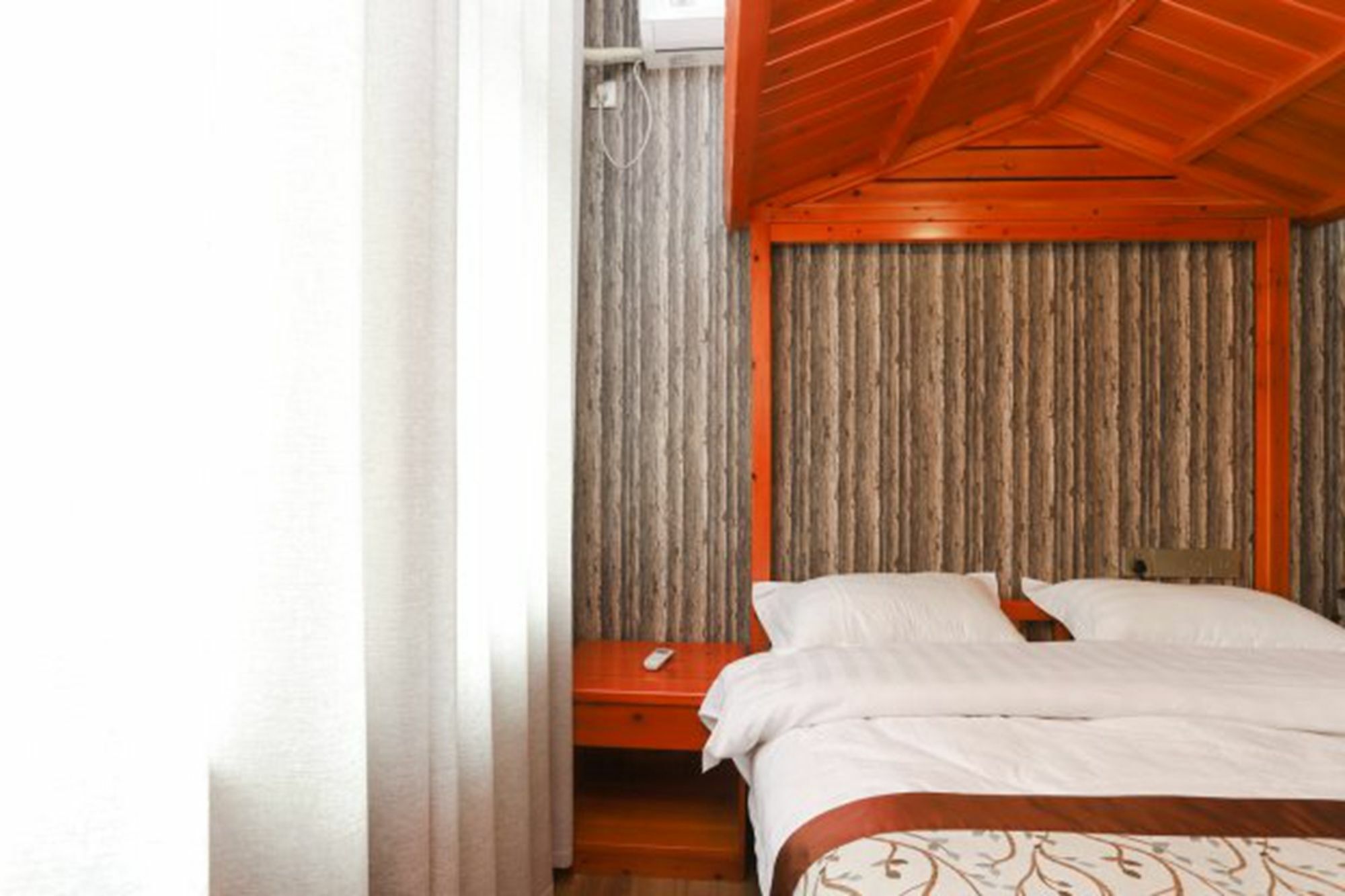 Spring Breeze Boutique Guest House ويوان المظهر الخارجي الصورة