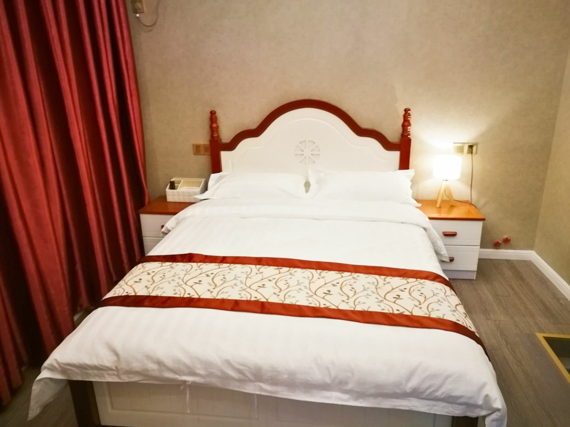 Spring Breeze Boutique Guest House ويوان المظهر الخارجي الصورة