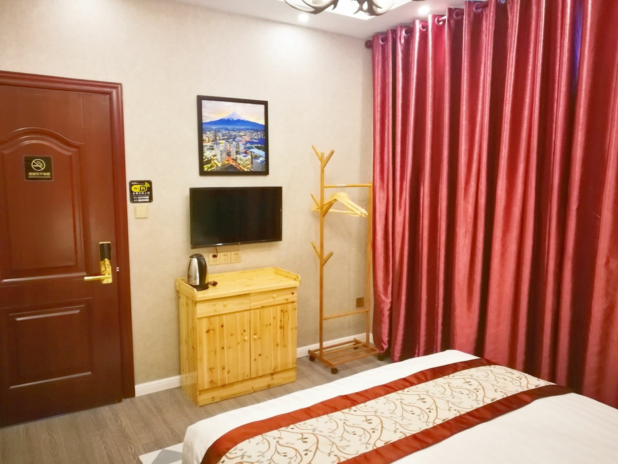 Spring Breeze Boutique Guest House ويوان المظهر الخارجي الصورة